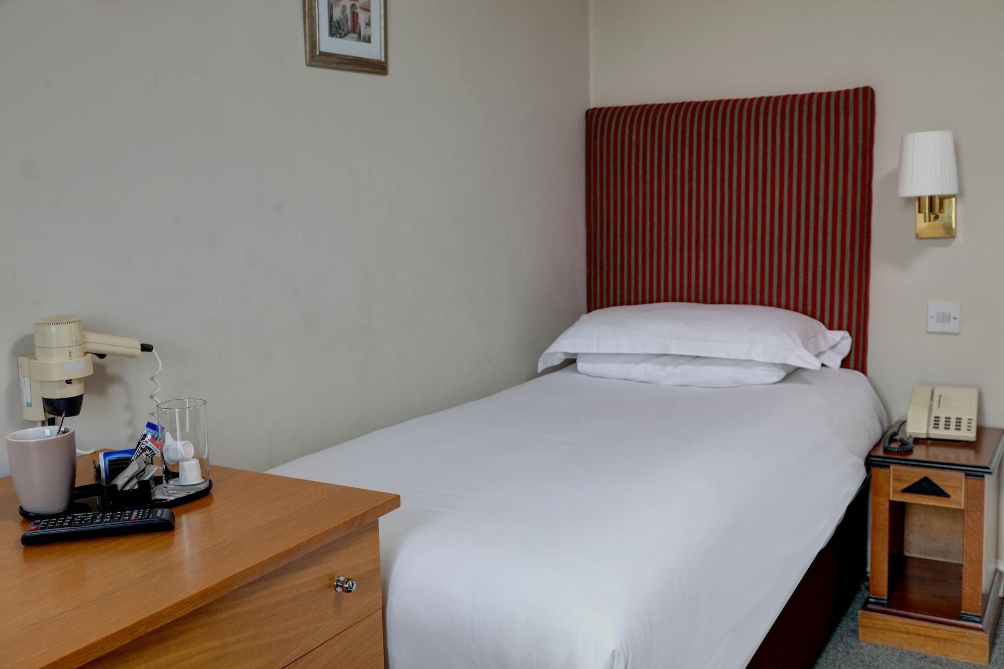 The Hillcrest Hotel Widnes Zewnętrze zdjęcie